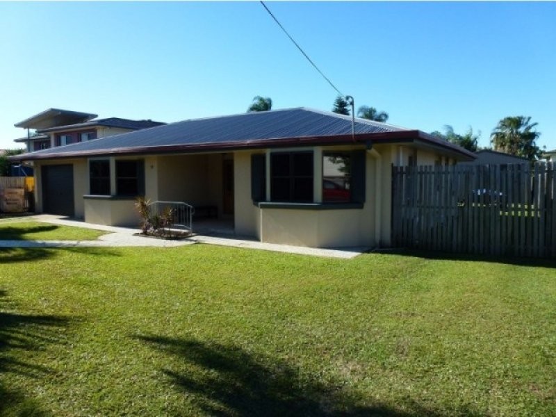 32 Lagoon Street, West Mackay QLD 4740