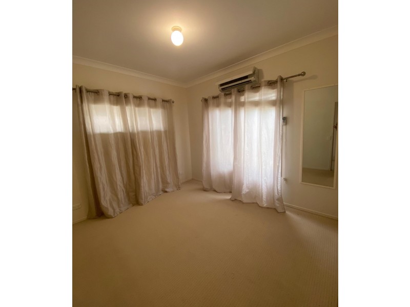 1/77 Beardmore Crescent, Dysart QLD 4745