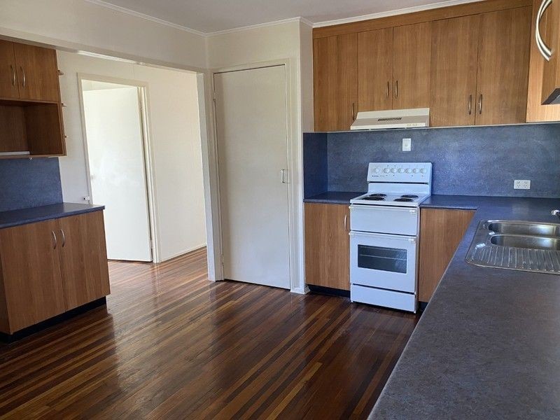 33 Winterer Crescent, Dysart QLD 4745