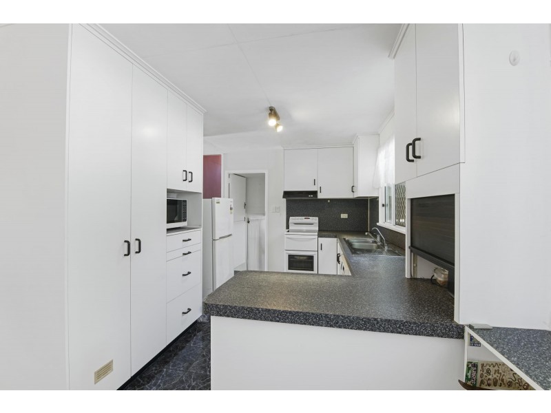 21 Daniel Street, North Mackay QLD 4740