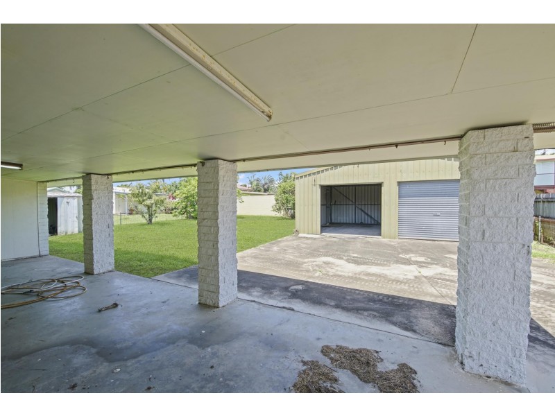 37 Barton Street, West Mackay QLD 4740