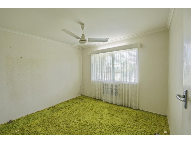 37 Barton Street, West Mackay QLD 4740