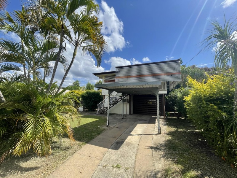 1 Eales Street, Dysart QLD 4745
