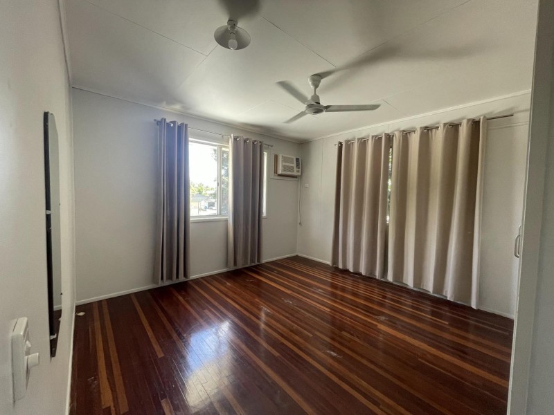 1 Eales Street, Dysart QLD 4745