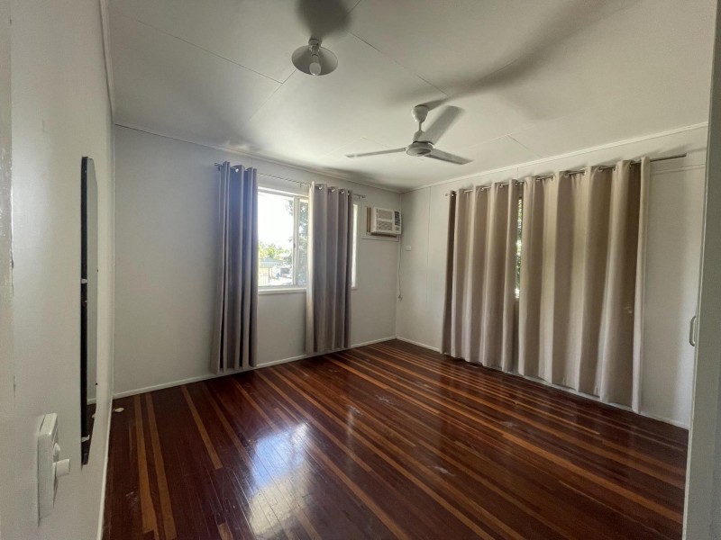 1 Eales Street, Dysart QLD 4745