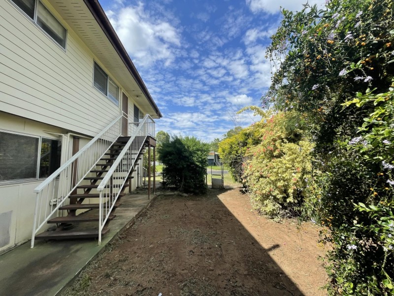 1 Eales Street, Dysart QLD 4745