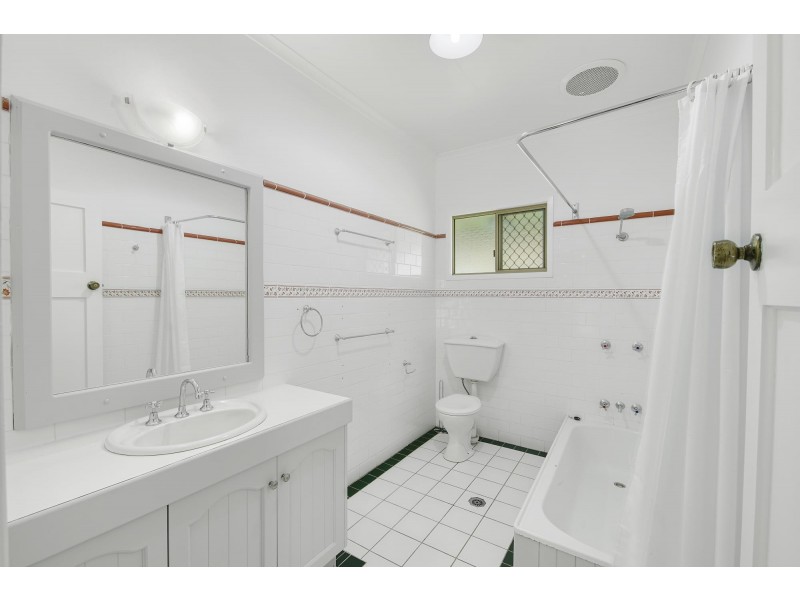 36 Amstead Street, Eimeo QLD 4740