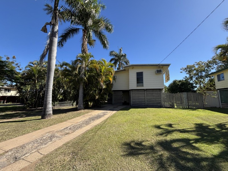 22 Winterer Crescent, Dysart QLD 4745