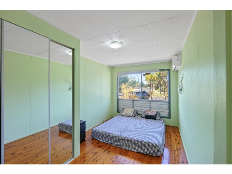 12 Munro Street, Moranbah QLD 4744