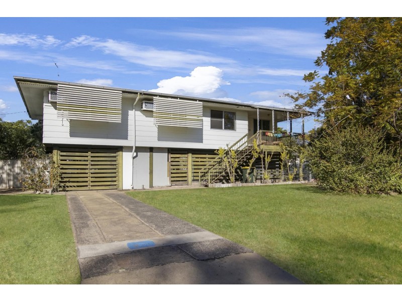2 Spring Crescent, Dysart QLD 4745