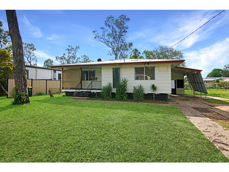 37 Hannah Crescent, Dysart QLD 4745