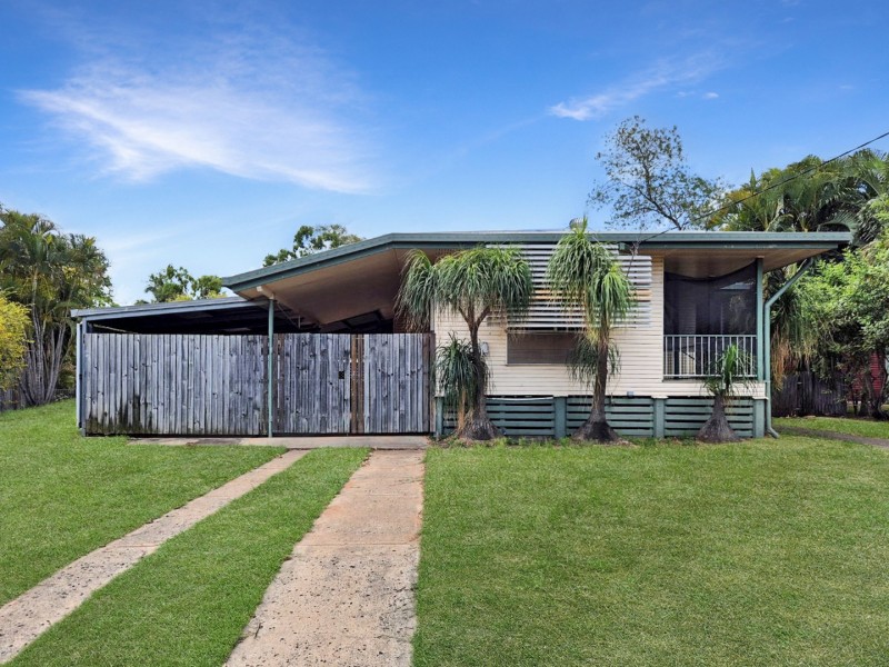 14 Chifley Court, Moranbah QLD 4744