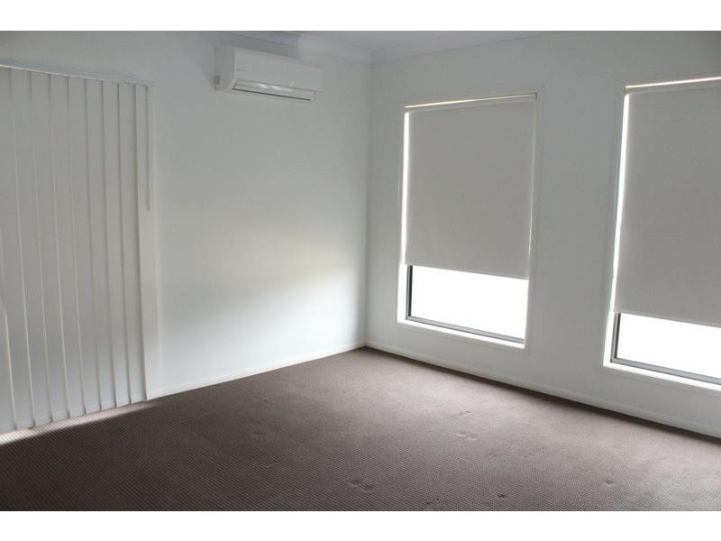 49 Lambert Drive, Moranbah QLD 4744