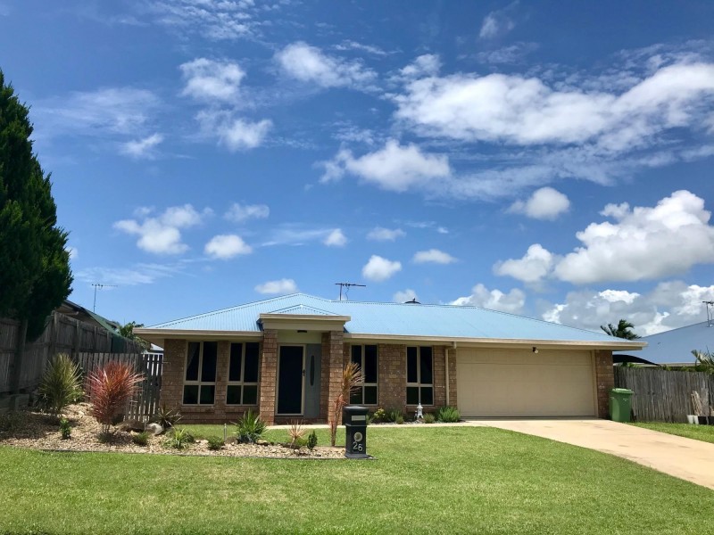 26 Hangan Street, Bucasia QLD 4750