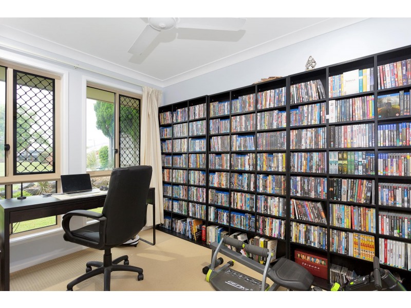 26 Hangan Street, Bucasia QLD 4750