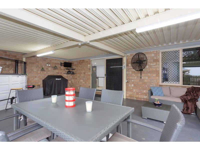 26 Hangan Street, Bucasia QLD 4750