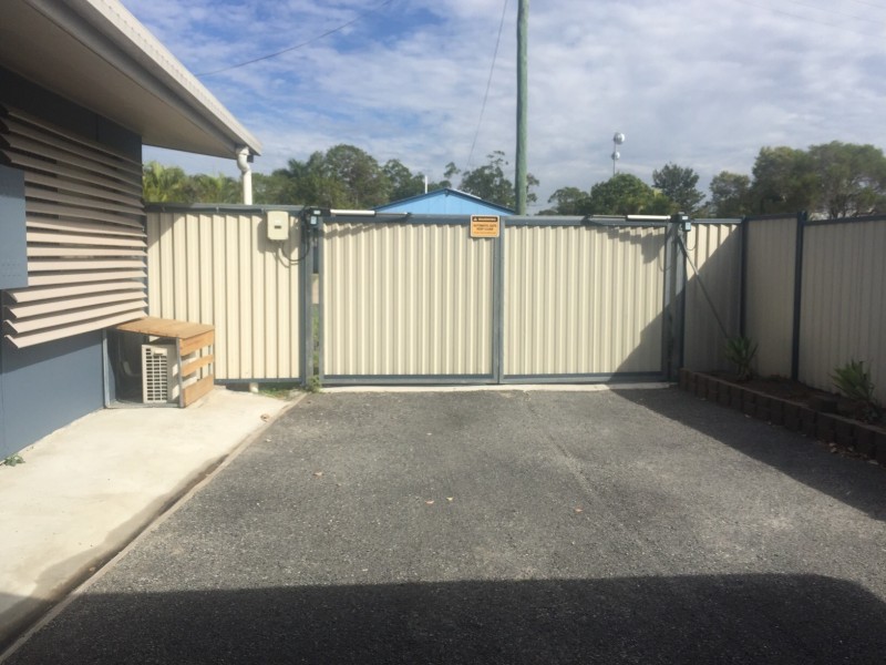 15 Armstrong Crescent, Dysart QLD 4745