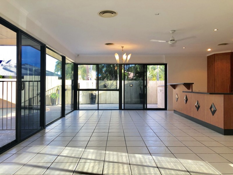 4 Kensington Court, Glenella QLD 4740