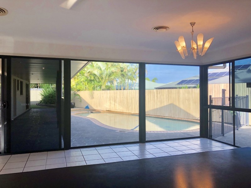 4 Kensington Court, Glenella QLD 4740