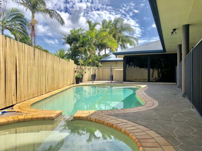4 Kensington Court, Glenella QLD 4740