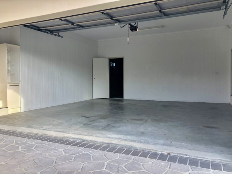 4 Kensington Court, Glenella QLD 4740