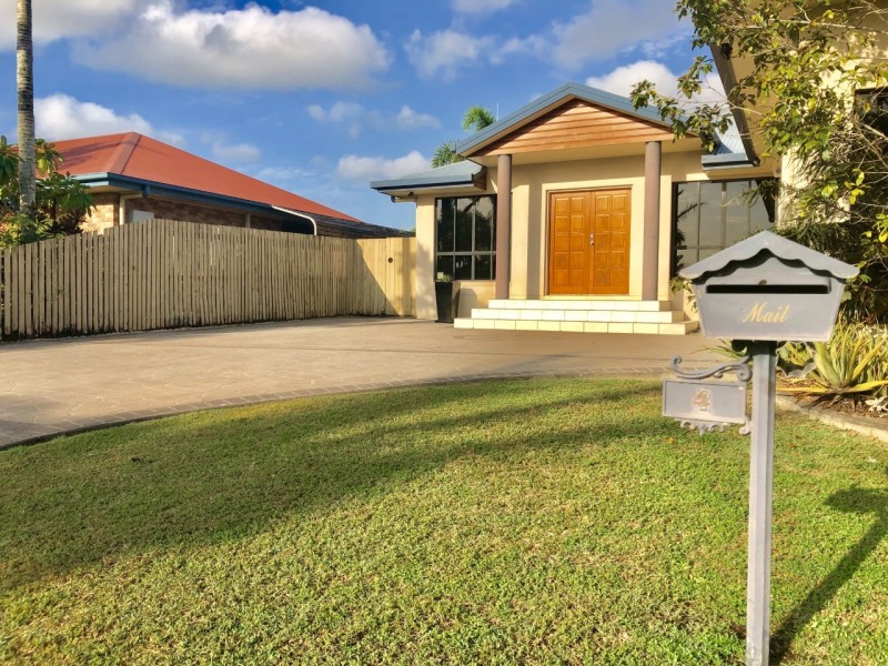 4 Kensington Court, Glenella QLD 4740