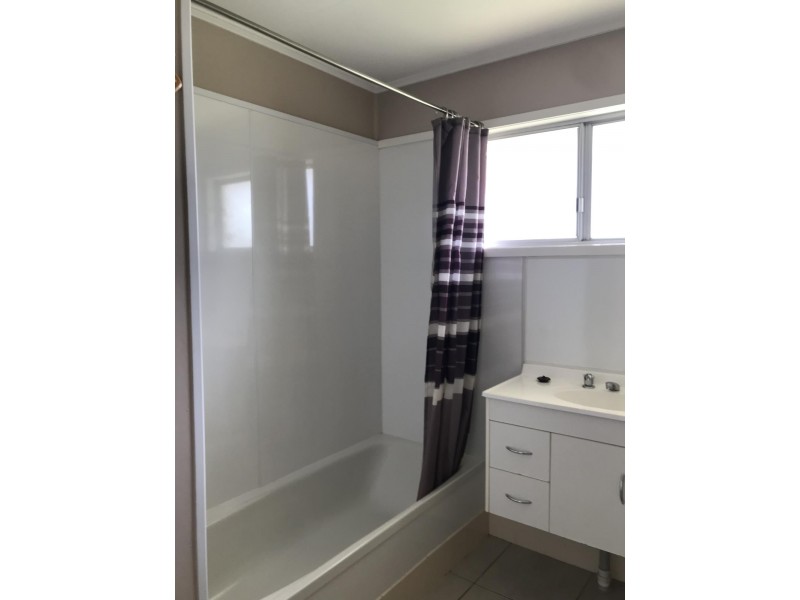 10 Harris Court, Moranbah QLD 4744