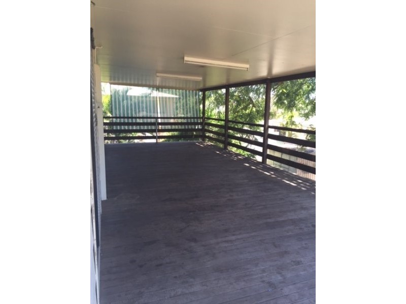 5 Yeates Street, Moranbah QLD 4744
