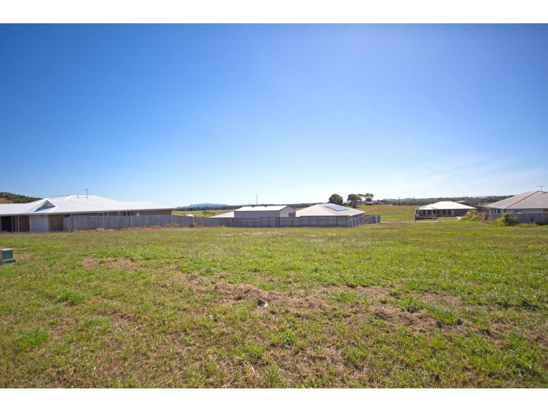 155 Bjelke Circuit, Rural View QLD 4740