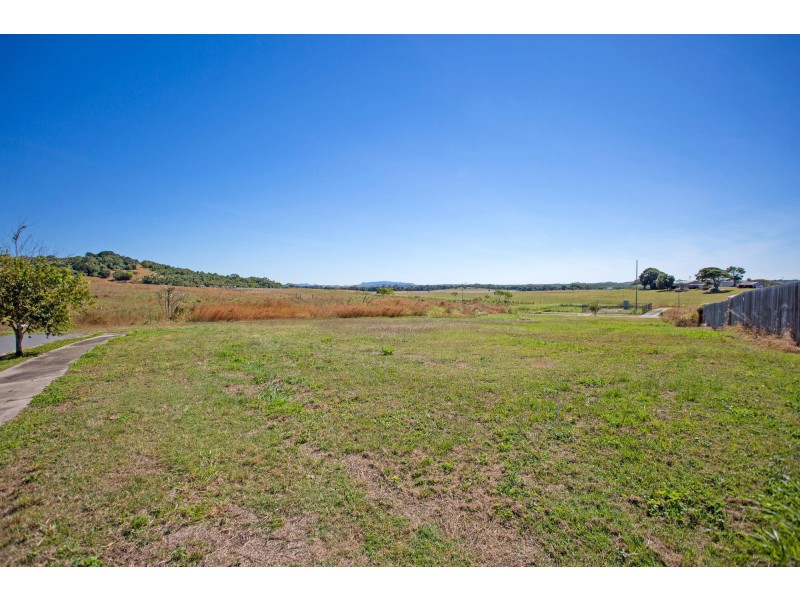 155 Bjelke Circuit, Rural View QLD 4740