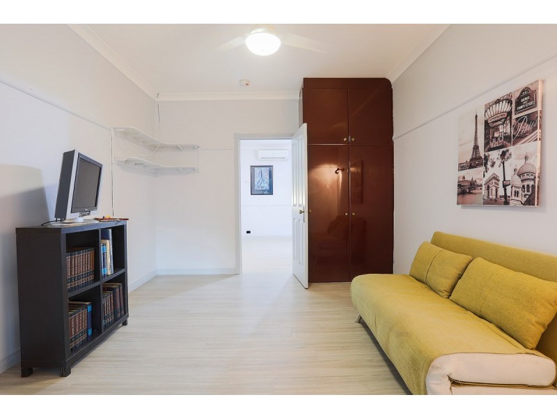 3 Russell Avenue, Slade Point QLD 4740