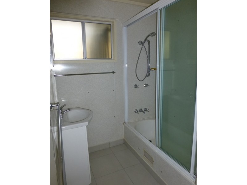 29 Shannon Crescent, Dysart QLD 4745