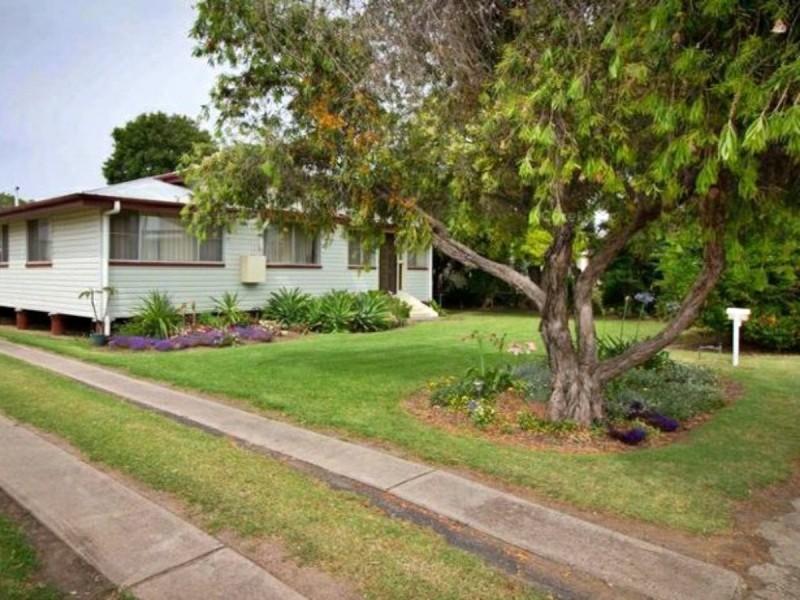 64 Bowen Street, Goondiwindi QLD 4390