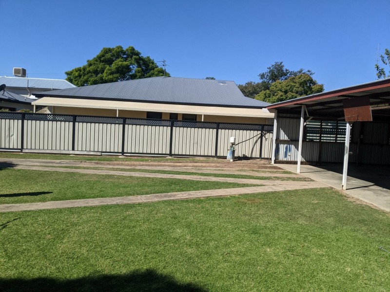 64 Bowen Street, Goondiwindi QLD 4390