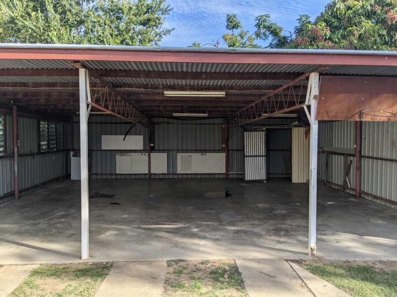 64 Bowen Street, Goondiwindi QLD 4390