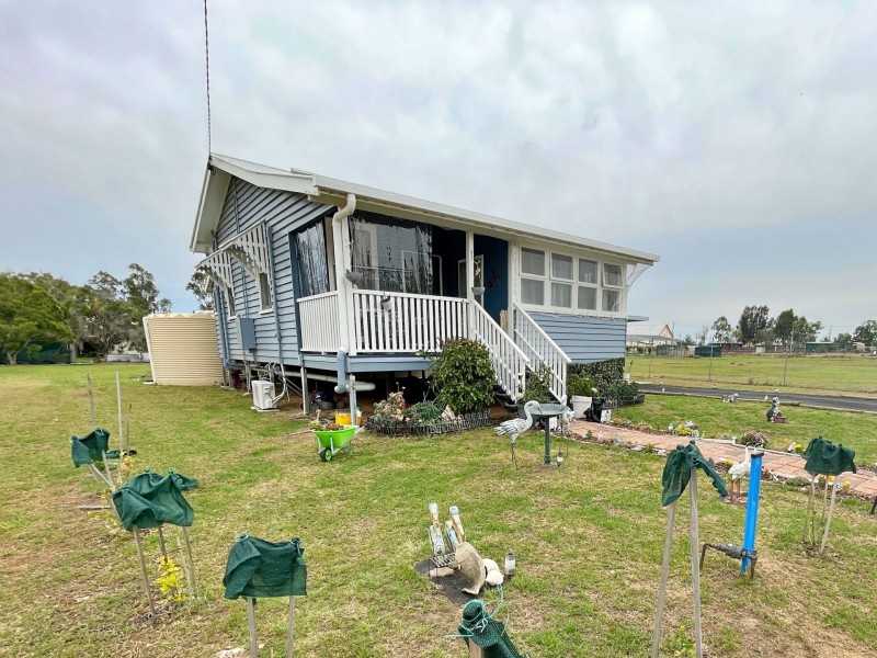 41 Kaboon Street, Yelarbon QLD 4388