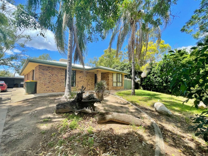 92 Pfingst Street, Goondiwindi QLD 4390