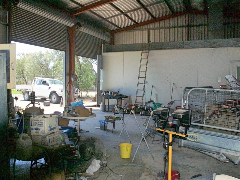 4 Henderson Road, Goondiwindi QLD 4390