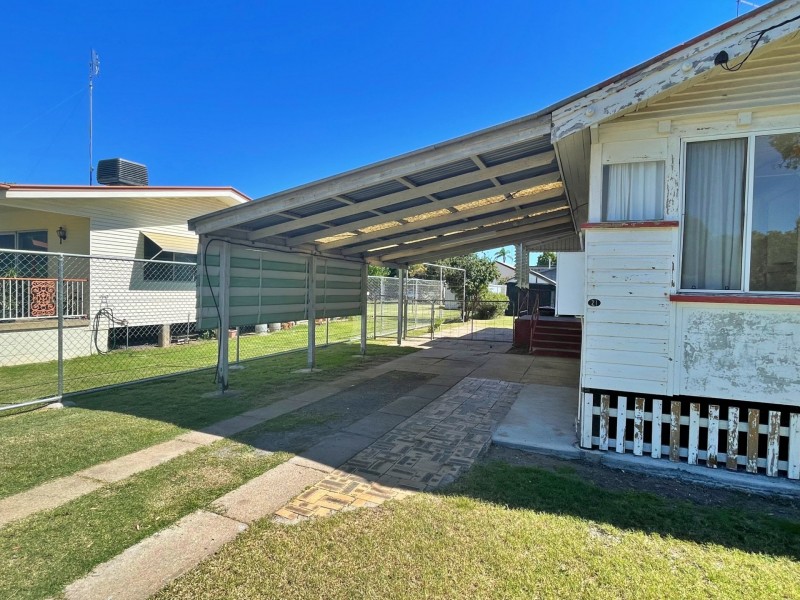 21 Bowen Street, Goondiwindi QLD 4390