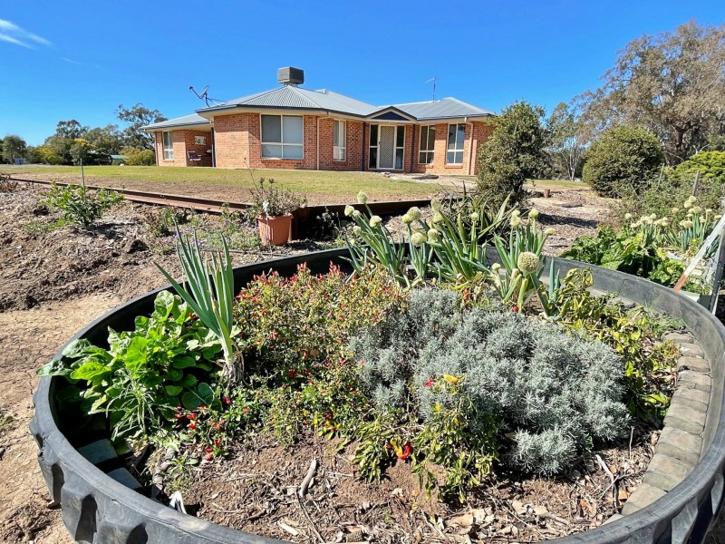 54 Ash Road, Goondiwindi QLD 4390