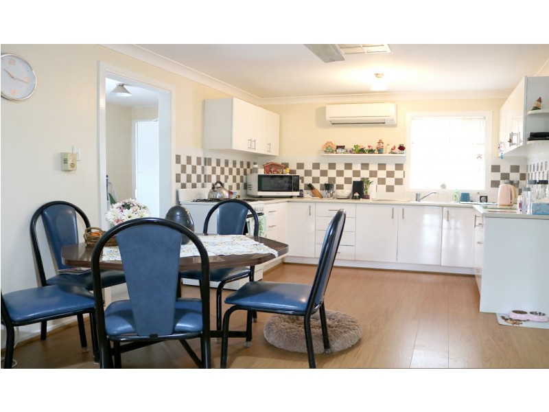 56 Benson St, Boomi NSW 2405