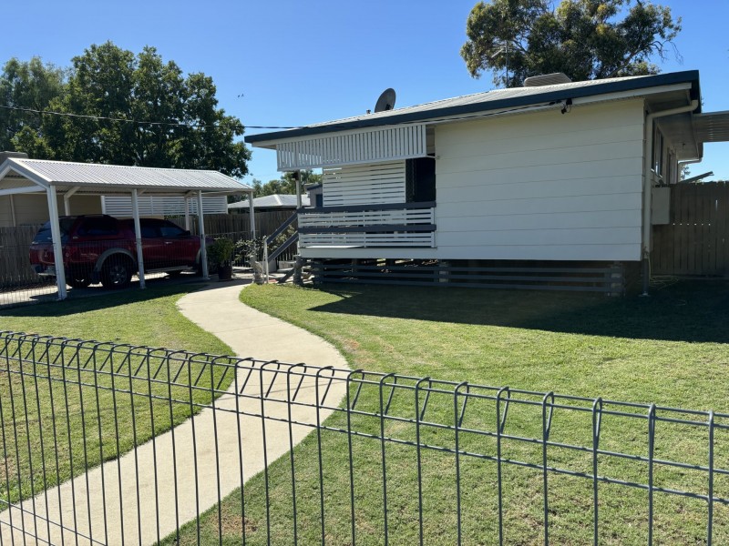 8 Waller St, Goondiwindi QLD 4390