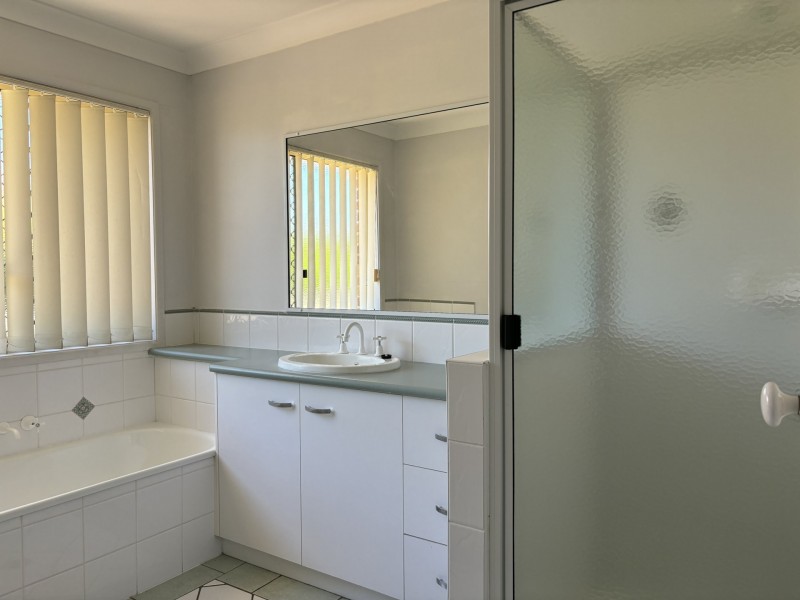 4 Gunsynd Dr, Goondiwindi QLD 4390