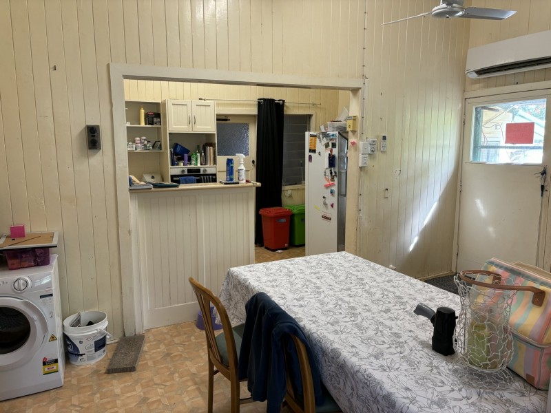 4 George St, Bungunya QLD 4494