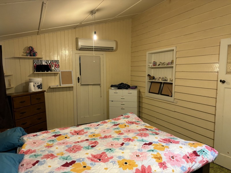 4 George St, Bungunya QLD 4494