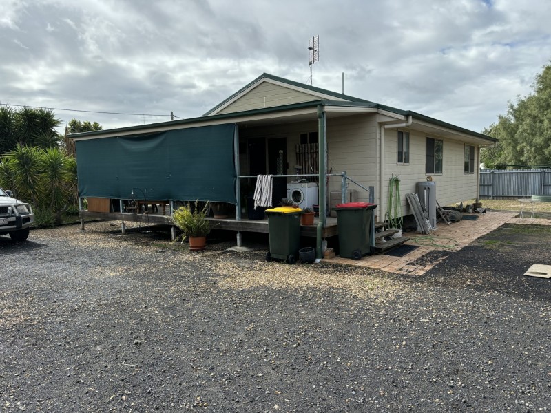 37 Bengalla St, Yelarbon QLD 4388