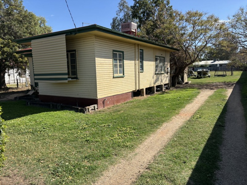 107-9 Callandoon St, Goondiwindi QLD 4390