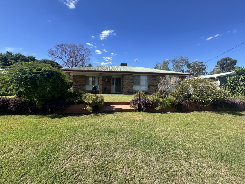 15 Jacaranda Drive, Goondiwindi QLD 4390