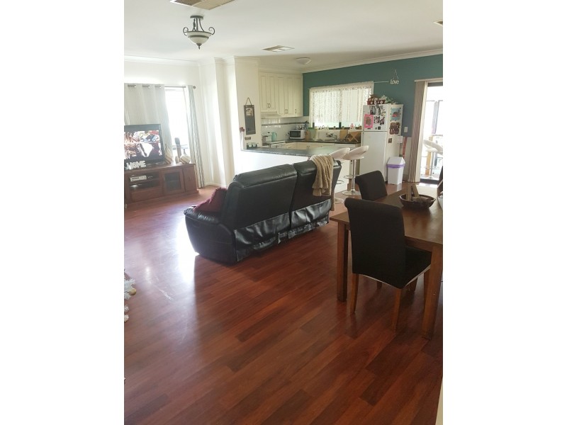 27 Lagoon St, Yelarbon QLD 4388