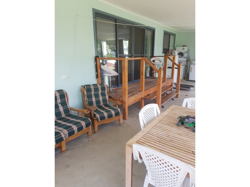 27 Lagoon St, Yelarbon QLD 4388